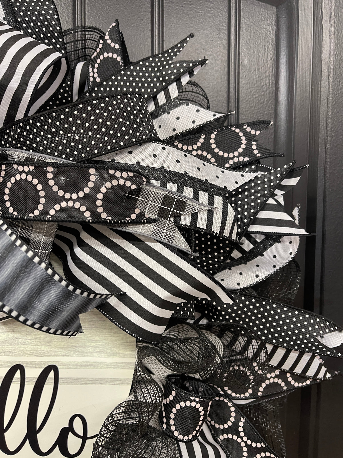 Black & White Hello Classic Everyday Welcome Wreath | Modern Farmhouse Front Door Décor | KatsCreationsNMore