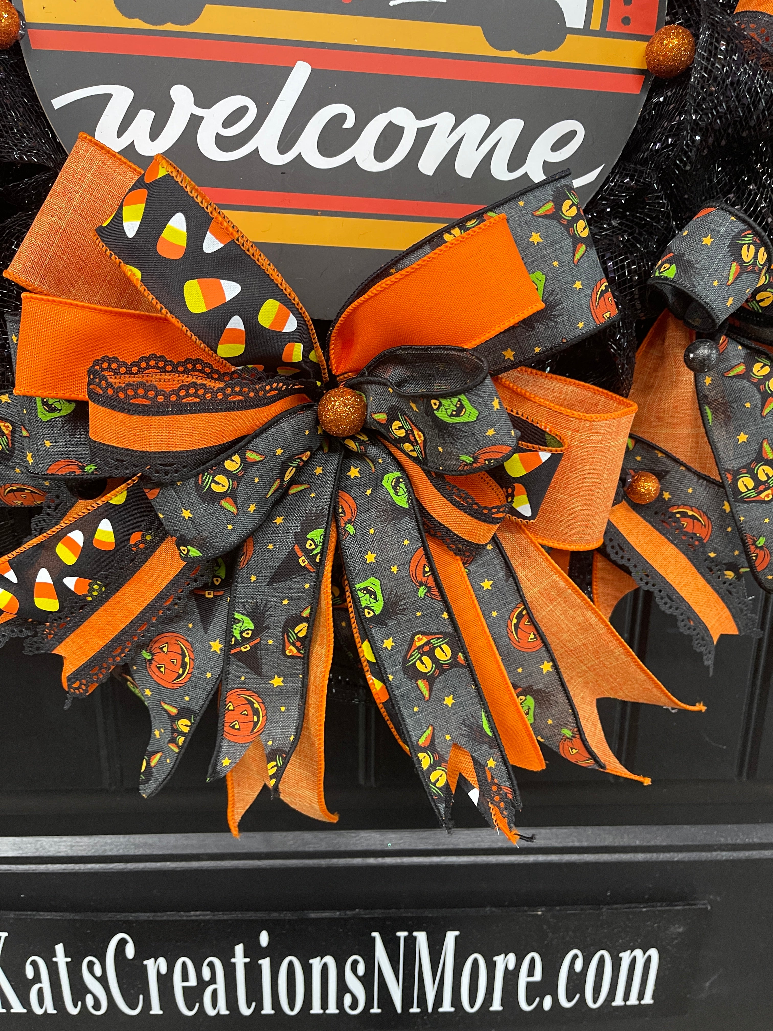 Scaredy Cats Halloween Welcome Wreath – Black Cat, Candy Corn, Jack-o’-Lanterns – Front Door Halloween Decor, KatsCreationsNMore
