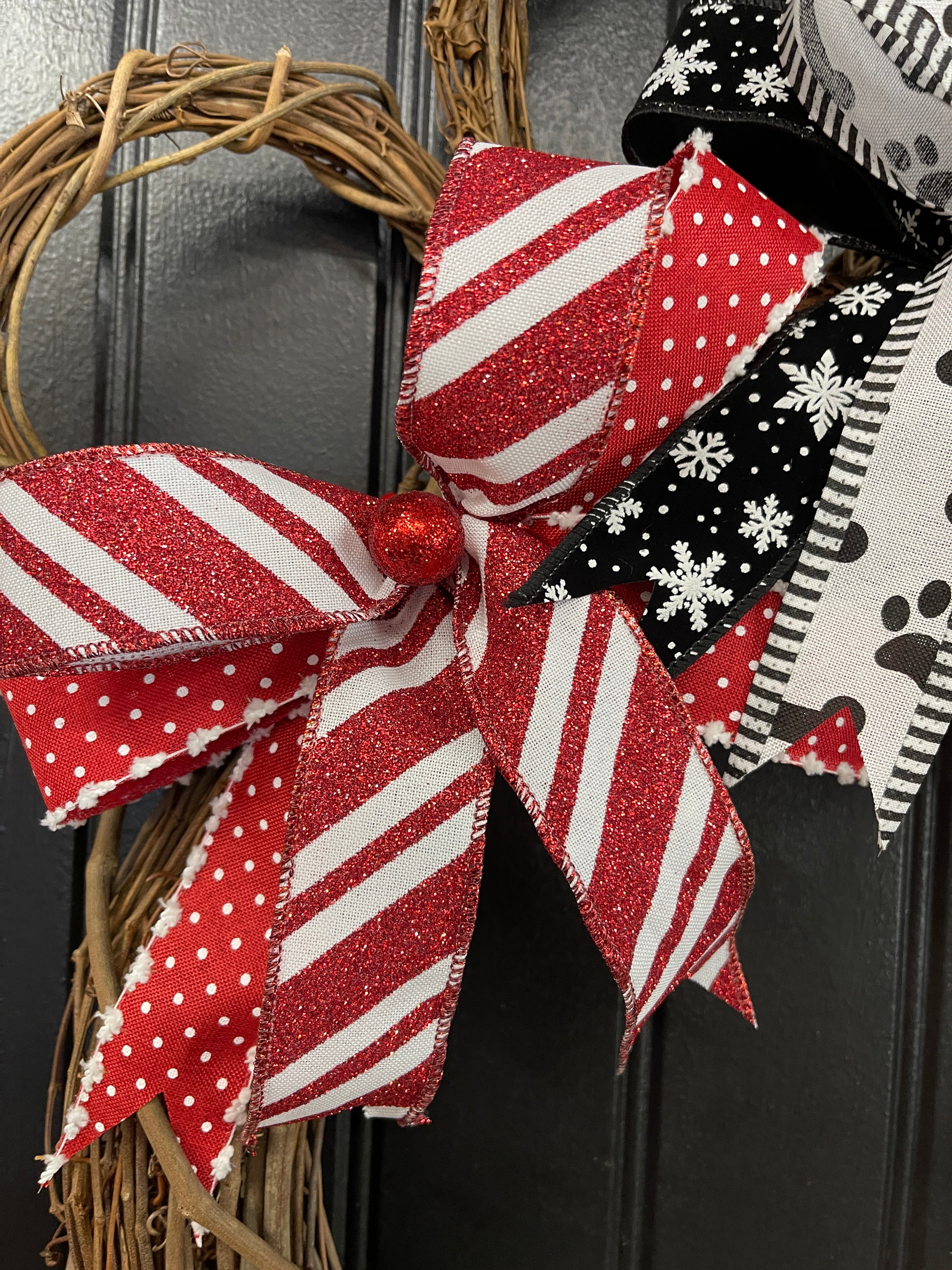 Dog Paw Print Grapevine Christmas Wreath – Pet Lover Holiday Door Decor, Storm Door Friendly | Handmade Gift for Dog Moms, KatsCreationsNMore