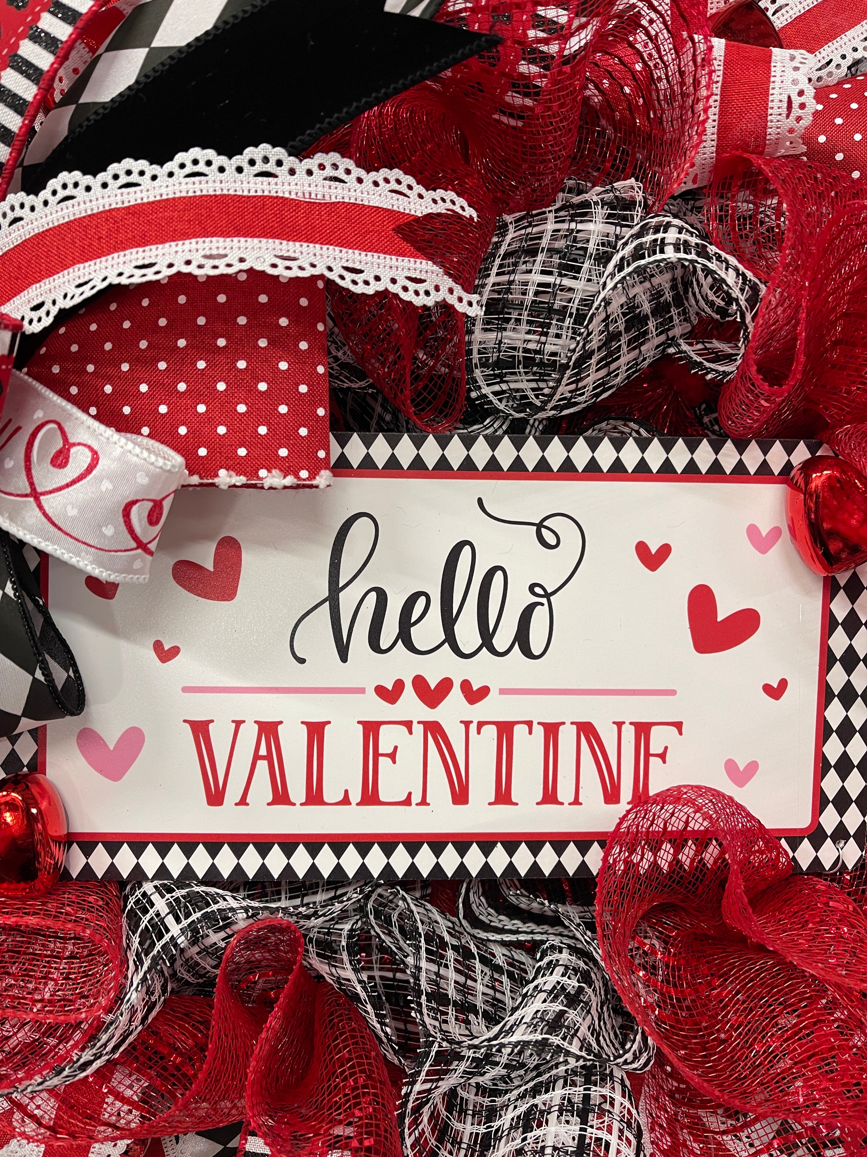 Hello Valentines Day Wreath, Queen of Hearts Front Door Decor, KatsCreationsNMore