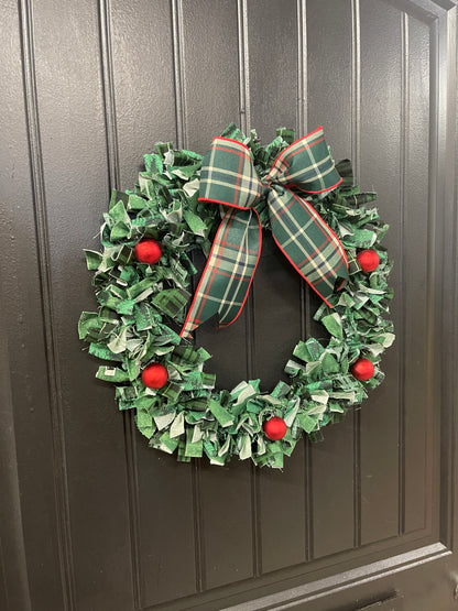 Christmas Fabric Wreath, 16 Inch Plaid Holiday Wreath, Small Farmhouse Door Decor, Rustic RV Camper Christmas Decoration