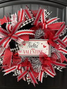 Hello Valentines Day Wreath, Queen of Hearts Front Door Decor, KatsCreationsNMore