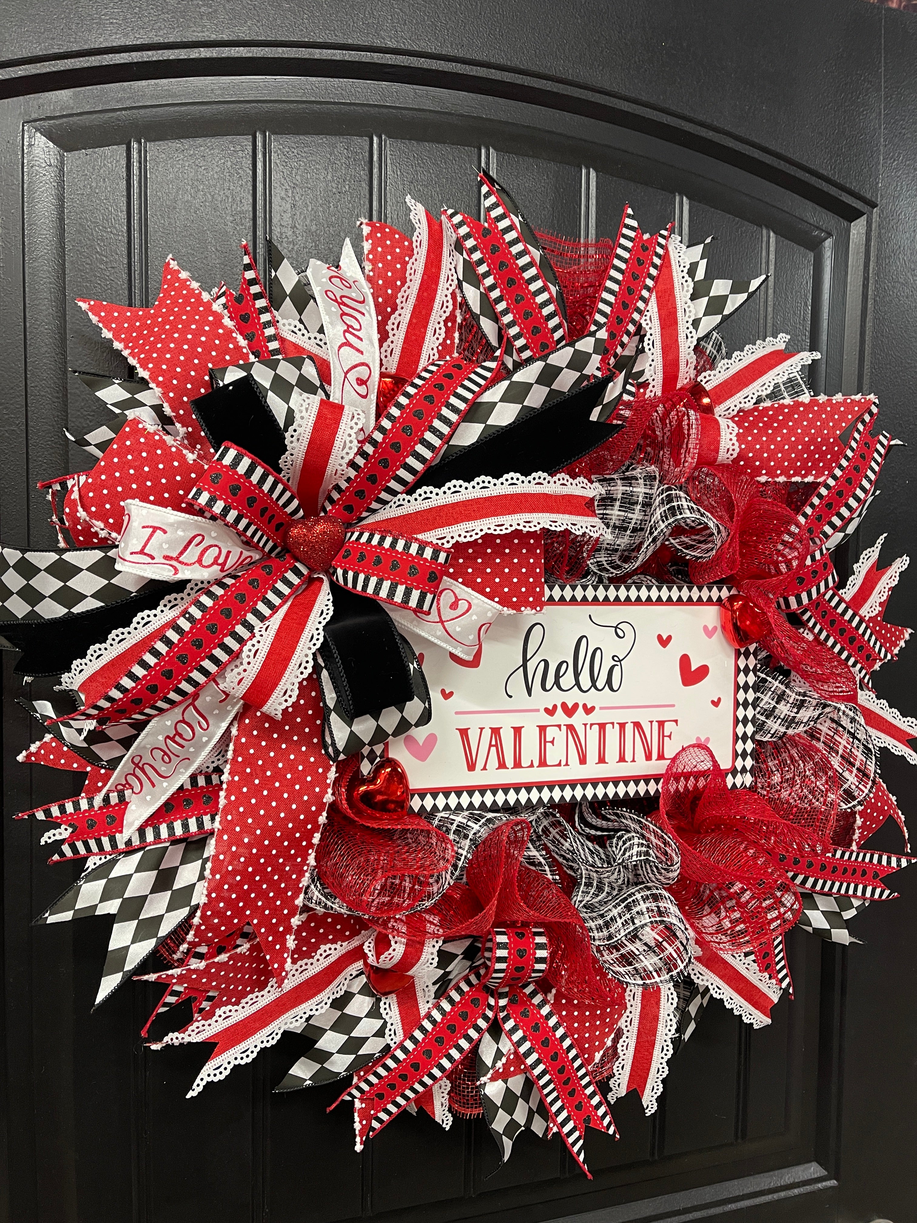 Hello Valentines Day Wreath, Queen of Hearts Front Door Decor, KatsCreationsNMore