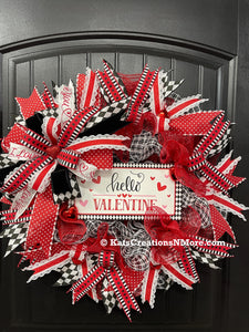 Hello Valentines Day Wreath, Queen of Hearts Front Door Decor, KatsCreationsNMore