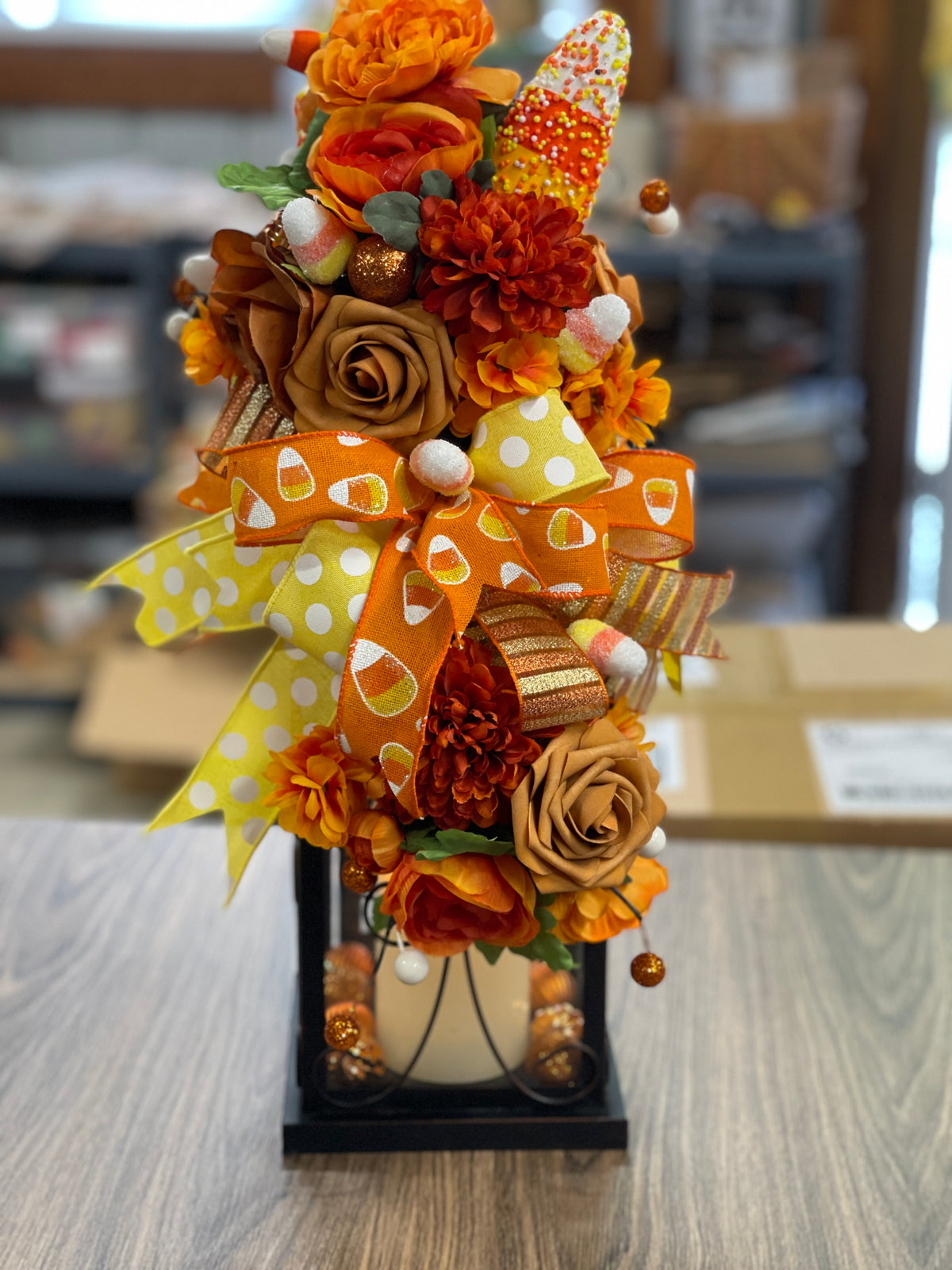 Candy Corn Lantern Swag, Halloween Table Runner, KatsCreationsNMore