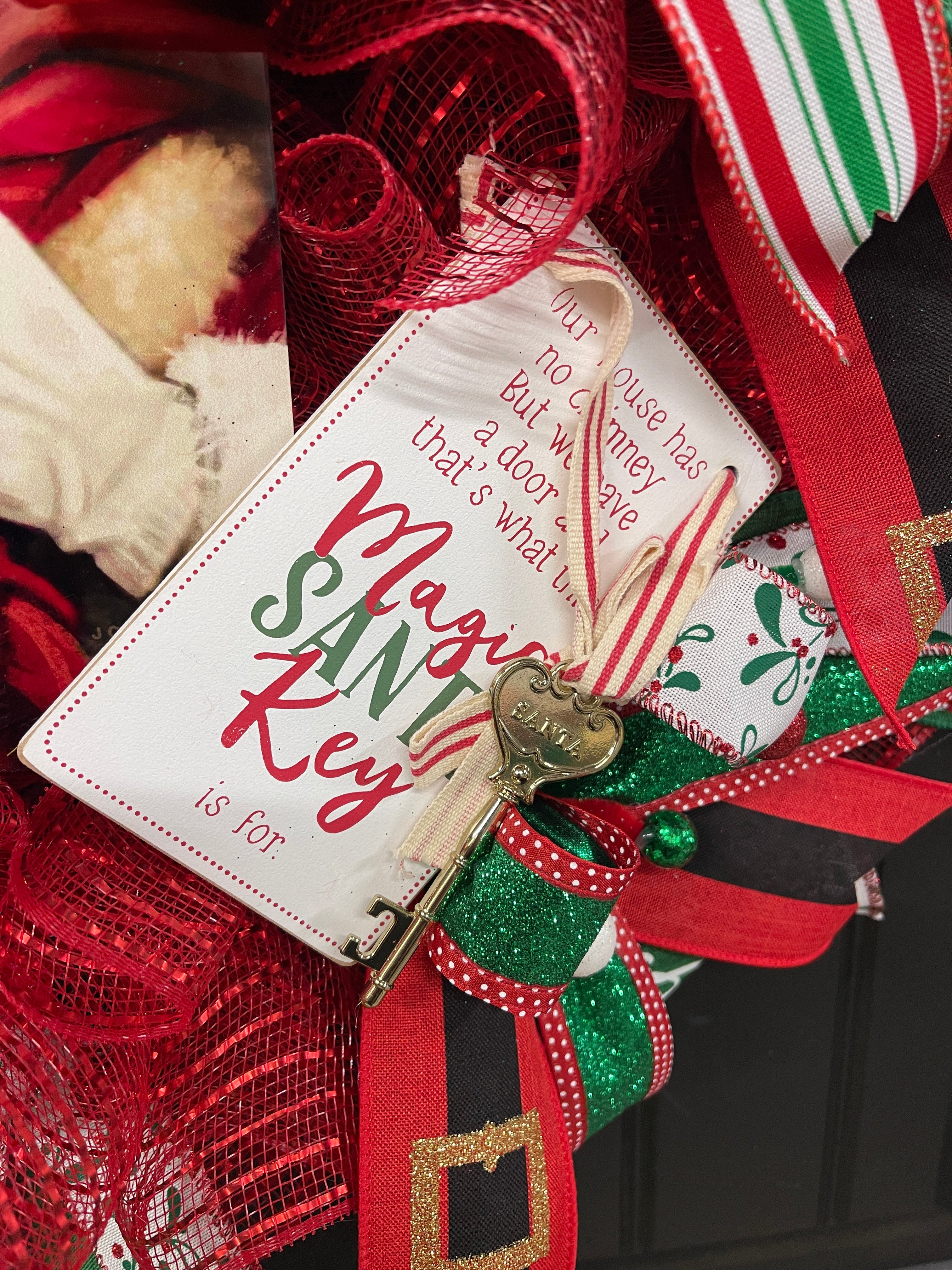 Santa’s Magic Key Christmas Wreath, Holiday Front Door Decor, KatsCreationsNMore