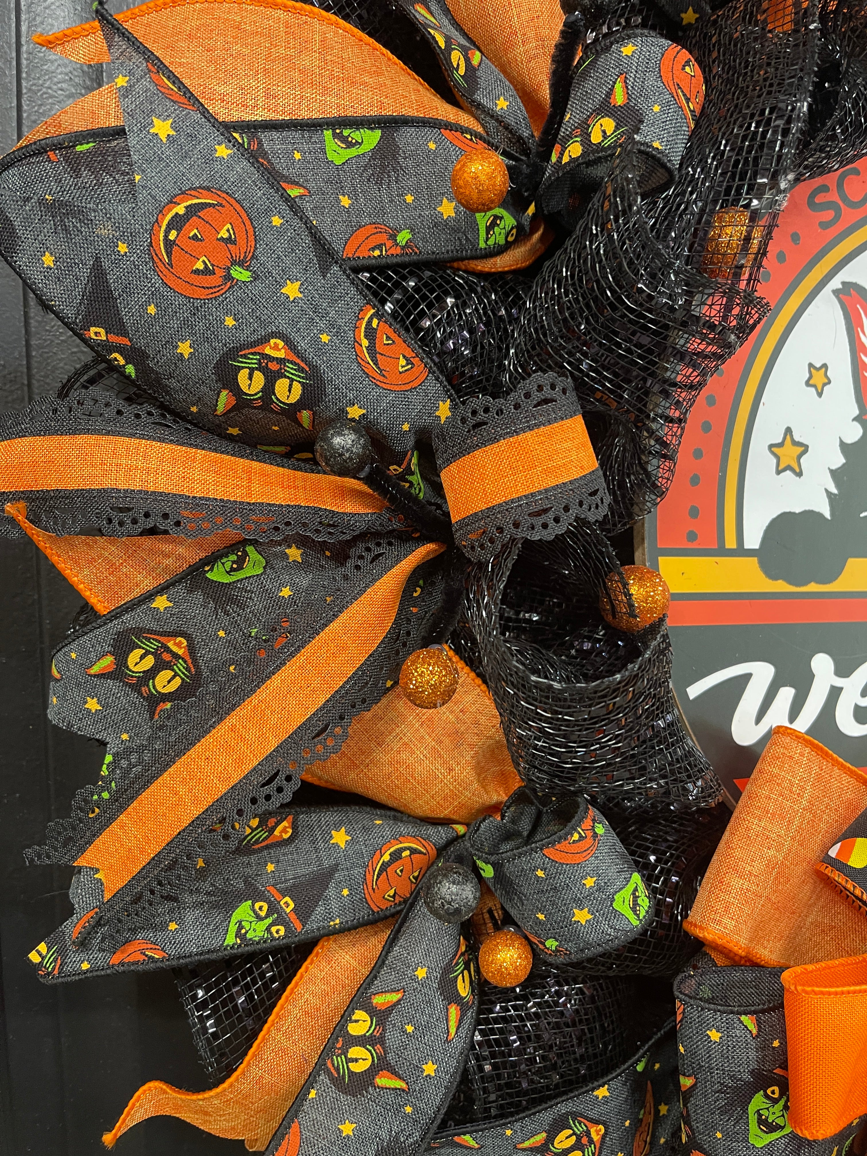 Scaredy Cats Halloween Welcome Wreath – Black Cat, Candy Corn, Jack-o’-Lanterns – Front Door Halloween Decor, KatsCreationsNMore