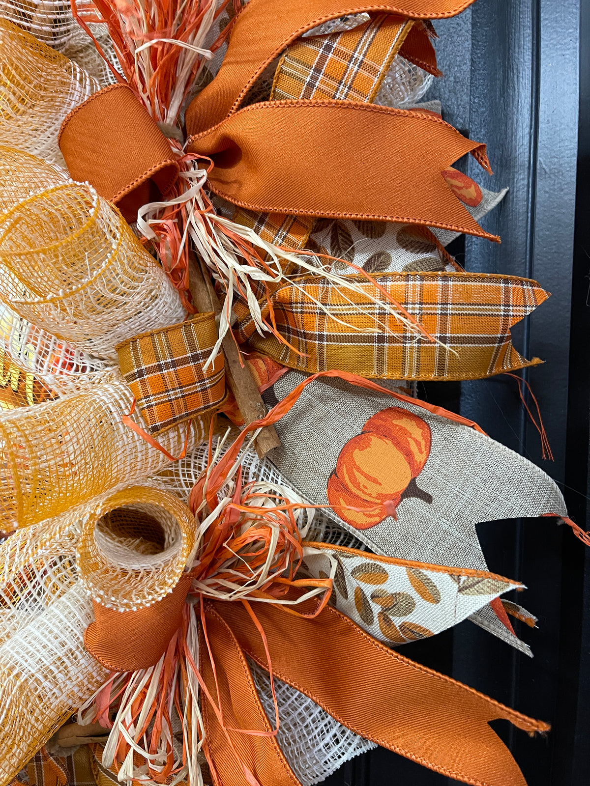 Pumpkin Fallelujah Wreath with Cinnamon Sticks – Cozy Farmhouse Autumn Door Décor, KatsCreationsNMore