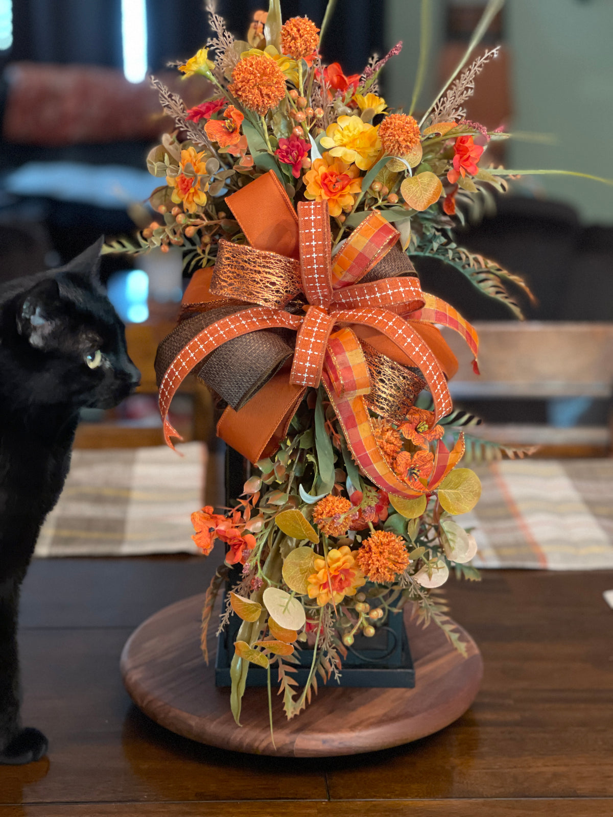 Fall Lantern Swag, Autumn Floral Swag, Fall Lantern Decor, Orange Fall Decor, Thanksgiving Table Decor, Fall Centerpiece