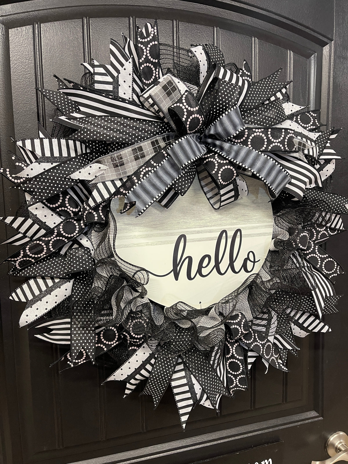 Black & White Hello Classic Everyday Welcome Wreath | Modern Farmhouse Front Door Décor | KatsCreationsNMore