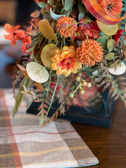 Fall Lantern Swag, Autumn Floral Swag, Fall Lantern Decor, Orange Fall Decor, Thanksgiving Table Decor, Fall Centerpiece
