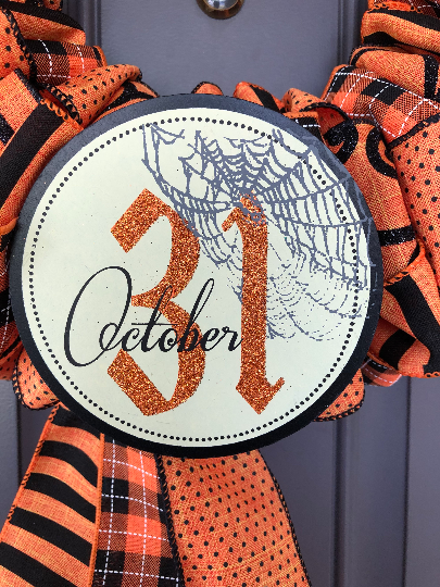 Close Up of October 31st Circle Sign on the Halloween Wreath